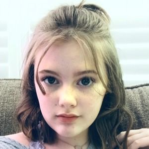 Meet your Posher, Ava